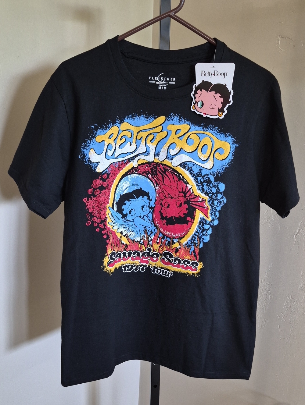 Betty Boop Black Tee with Blue Red Yin Yang Graphic Size Medium